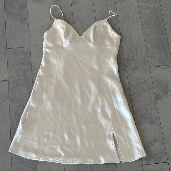 Princess Polly Dresses & Skirts - Princess Polly Women’s Cream Satin Slip Dress
